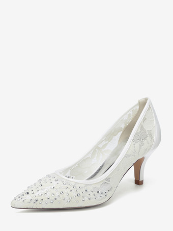 アイボリーレースのウェディングシューズ、ポインテッドトゥ、キトンヒール、花嫁介添人用マザーシューズ