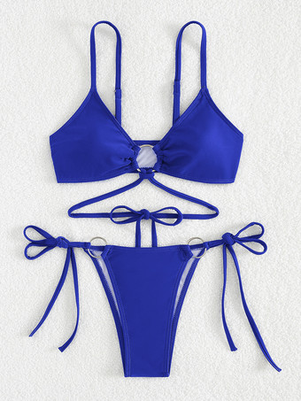 ディープブルーフロントリングディテールの無地ビキニ、調節可能なサイドタイ付き、2025年夏