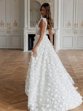 ウェディングドレス スイープAライン ノースリーブ レースデザインネックライン ブライダルガウン