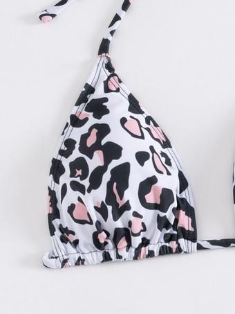 2025年夏にぴったりのヒョウ柄水着セット（ホルターネックビキニとカットアウトカバーアップ）