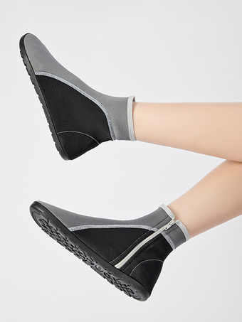 軽量ジップアップビーチソックス 2025