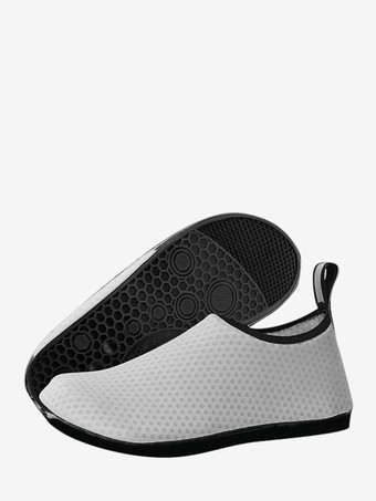 グレイ通気性と速乾性に優れたユニセックスビーチソックス（滑り止めソール付き）2025