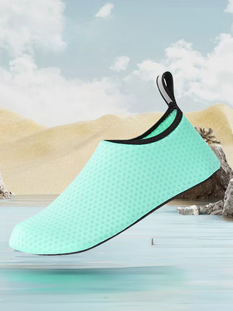 グリーン 通気性と速乾性に優れたユニセックスビーチソックス（滑り止めソール付き）2025