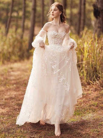 ウェディングドレス レース スウィートハートネック 7分袖 トレーン付き レース ブライダルガウン