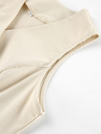 2025年夏レディース向けアシンメトリートップス＆ストレートパンツのツーピースコーデ