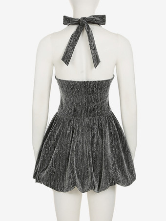 キラキラ輝くホルターネックAラインミニドレス（レディース）2026