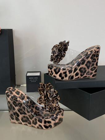 ヒョウ柄レオパードウェッジサンダル プラットフォーム オープントゥ フラワーディテール サンダル ウェッジ