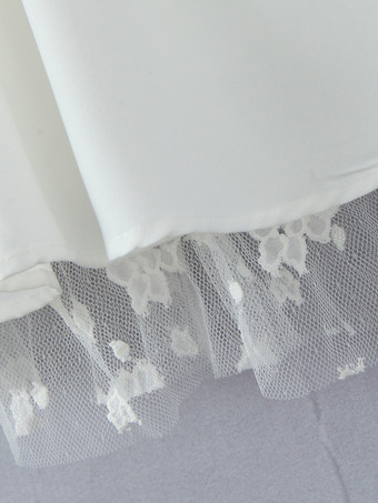 ホワイトレースのアクセントが効いたAラインミニストラップドレス（レディース）2025