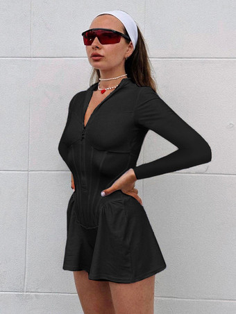 フレアヘムの長袖フロントジッパープレイスーツ 2025