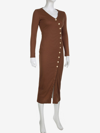 ハイスリットとボタン装飾の長袖ニットボディコンロングドレス 2026