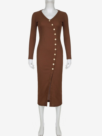 ハイスリットとボタン装飾の長袖ニットボディコンロングドレス 2026