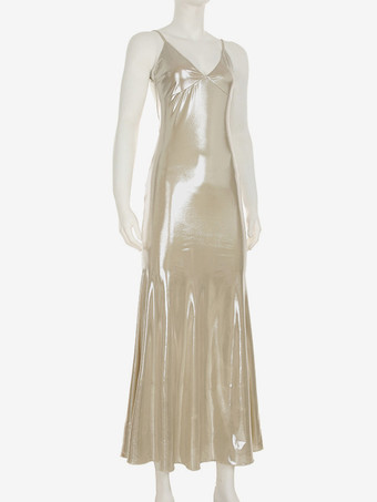 深めのVネックが映える、光沢のあるマーメイドプリーツマキシパーティードレス 2025