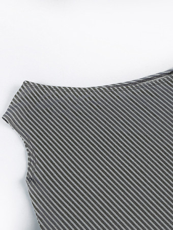 ストライプ柄オフショルダーアシンメトリークロップトップ 2025