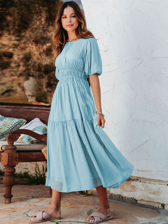 ソフトピンクのふわふわ半袖レイヤードミディボヘミアンドレス 2025