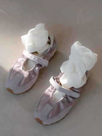 ピンクのメリージェーンスニーカー ラウンドトゥ 伸縮性のあるカジュアルシューズ