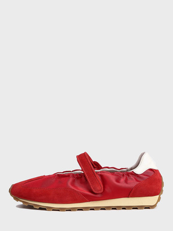 レッド ピンクのメリージェーンスニーカー ラウンドトゥ 伸縮性のあるカジュアルシューズ