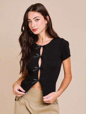 ブラック 伸縮性に優れた半袖クロップトップ（タイフロント付き）2025年