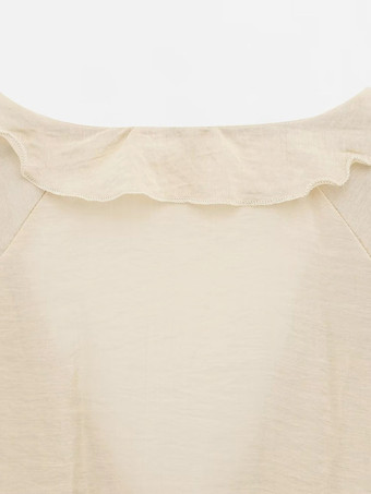 フリルトリムとタイフロントのVネックブラウス（レディース 2025年）