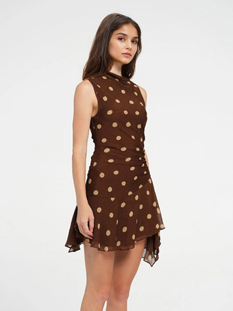 ドット柄ノースリーブボディコンミニドレス（ウエストシャーリング、アシンメトリーヘム）2026