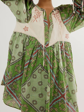 ライトグリーン ボヘミアンプリントの長袖ミニシフトドレス（レディース）2025