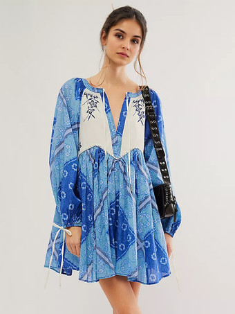 ブルー ボヘミアンプリントの長袖ミニシフトドレス（レディース）2025