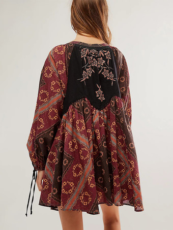 ボヘミアンプリントの長袖ミニシフトドレス（レディース）2025