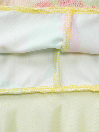 スウィートハートネックラインとフリル裾が特徴的な花柄ビスチェドレス 2025