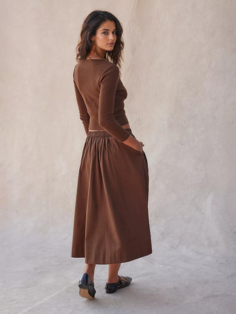 Conjunto bohemio de dos piezas con top corto de manga larga y falda larga 2025