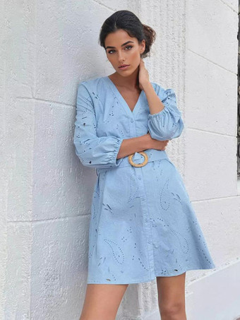 ライトスカイブルーベルト付きVネック長袖ミニドレス（ブルー）2025