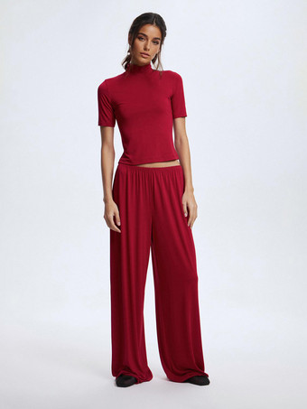 レッド モダール素材のツーピースコーデセット クルーネック 半袖トップス＆ワイドレッグパンツ レディース 2025