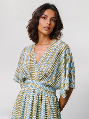 ストライプ柄Vネックマキシドレス（半袖、サイドスリット入り）2026