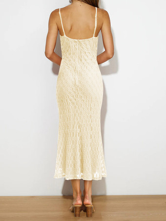 2025年夏向けレースミディストラップドレス