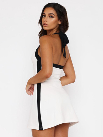 コントラストカラーのホルターネックミニドレス（レディース）2025