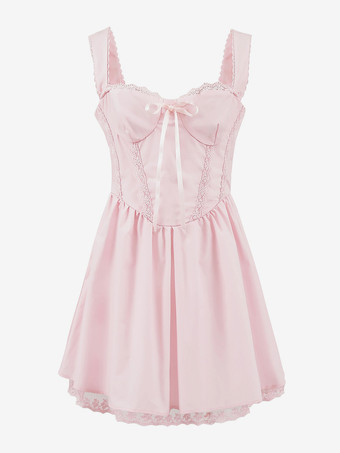 2025年夏にぴったりのソフトピンクのレーストリムミニドレス