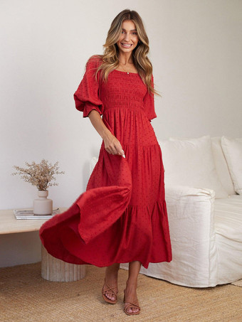 レッド 半袖とフリルが付いた水玉模様のシャーリングマキシドレス 2025