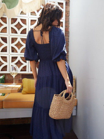 半袖とフリルが付いた水玉模様のシャーリングマキシドレス 2025