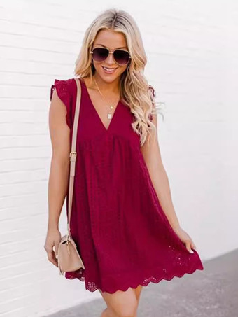 ワインレッド アイレットレースのフリルスリーブVネックミニシフトドレス（2026年夏）