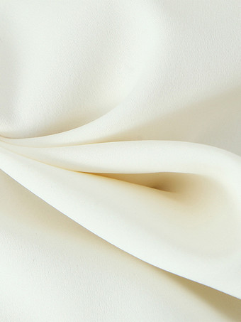 スクエアネックのノースリーブフレアドレス（誕生日パーティー用）2025