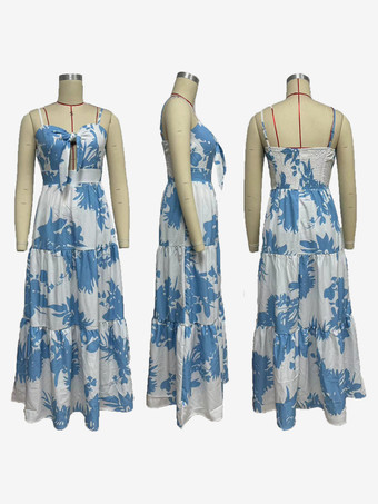 2025年夏にぴったりのブルーフローラルマキシスリップドレス