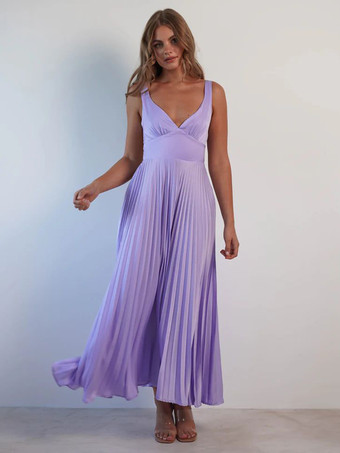 LilaÄrmelloses plissiertes Maxikleid mit V-Ausschnitt 2025