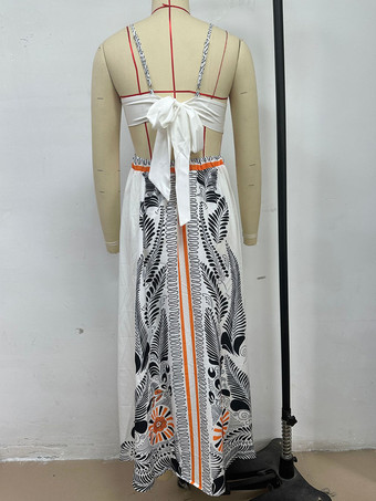 Vネックとオープンバックのボヘミアンプリントマキシスリップドレス 2025