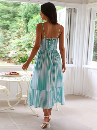 2025年夏にぴったりのバターイエローのノースリーブストライプロングスリップドレス