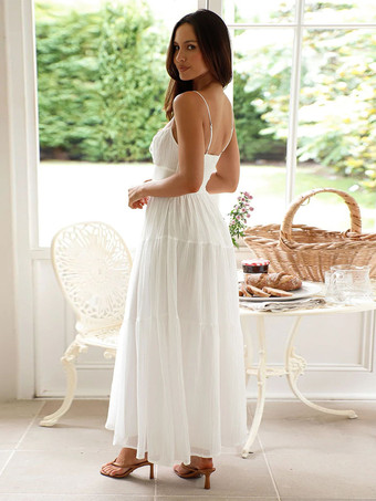 バターイエローのフロントタイレイヤードマキシスリップドレス（フリル付き）2025