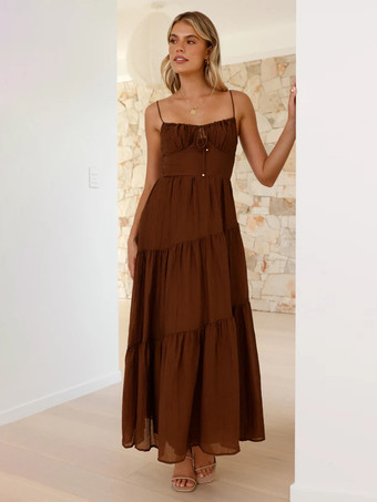 ディープブラウンバターイエローのフロントタイレイヤードマキシスリップドレス（フリル付き）2025