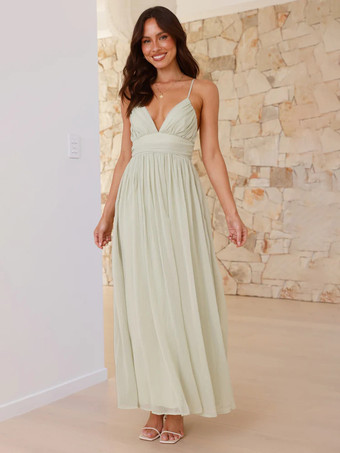 ライトグリーン 2025年夏にぴったりの、背中が結び目になったバターイエローのVネックマキシスリップドレス