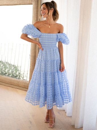 バターイエローのチェック柄オフショルダーフリルミディドレス（半袖、背中シャーリング）2025