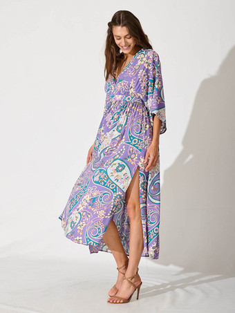 2025年夏のビーチにぴったりな、パープルフローラルプリントのVネックマキシ丈ボヘミアンドレス