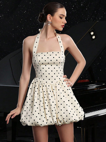 アイボリー 2025年夏にぴったりのドット柄ホルターネックミニドレス