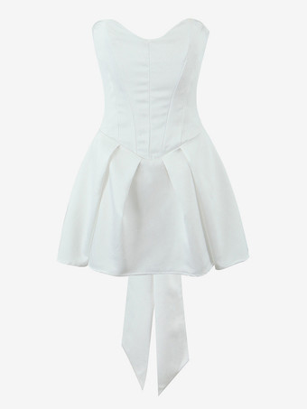 ストラップレス ホワイト フレア ミニドレス（蝶ネクタイバック付き）2025