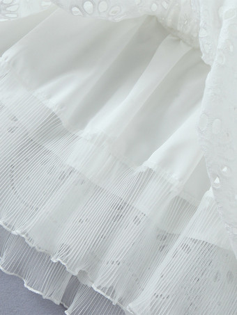 レースアップバックのホワイトホルターネックミニドレス 2025